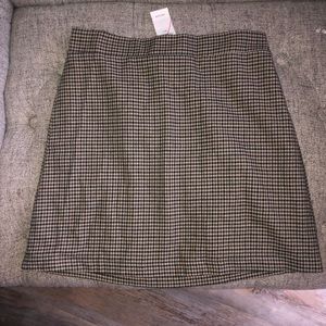 American Eagle plaid skirt